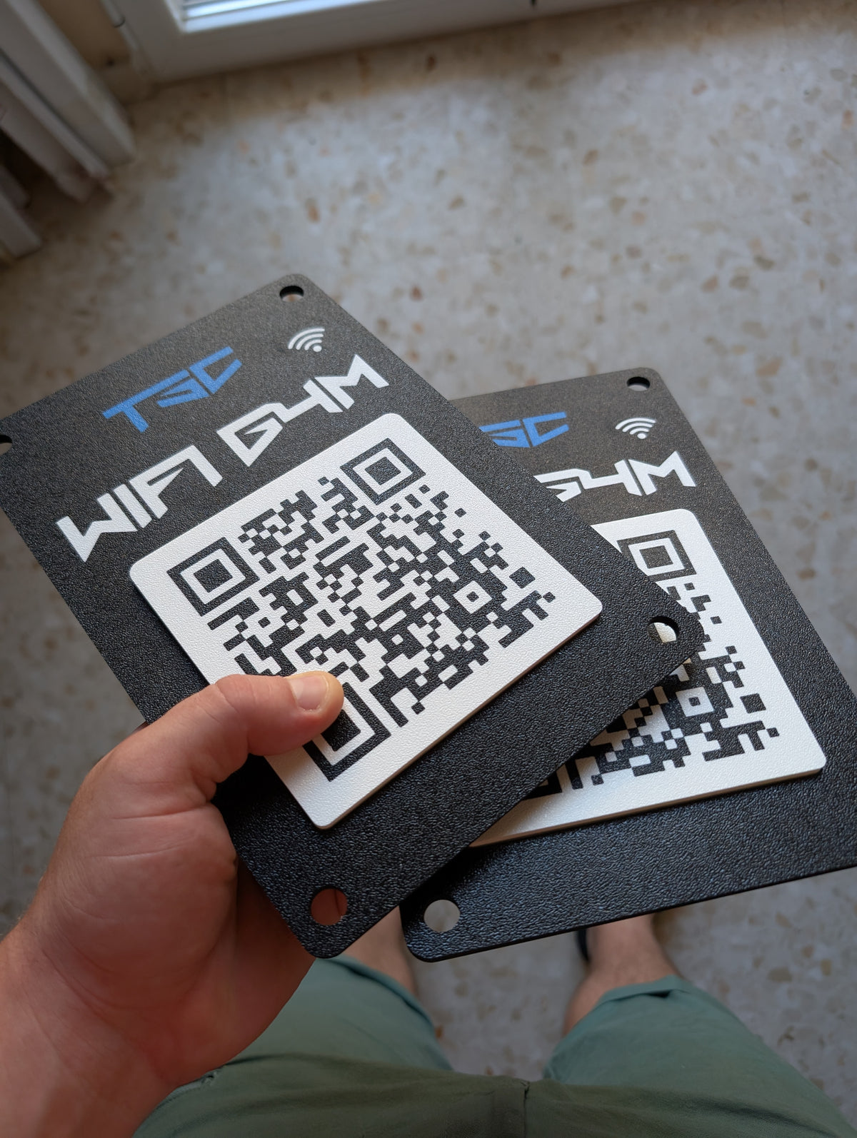QR2
